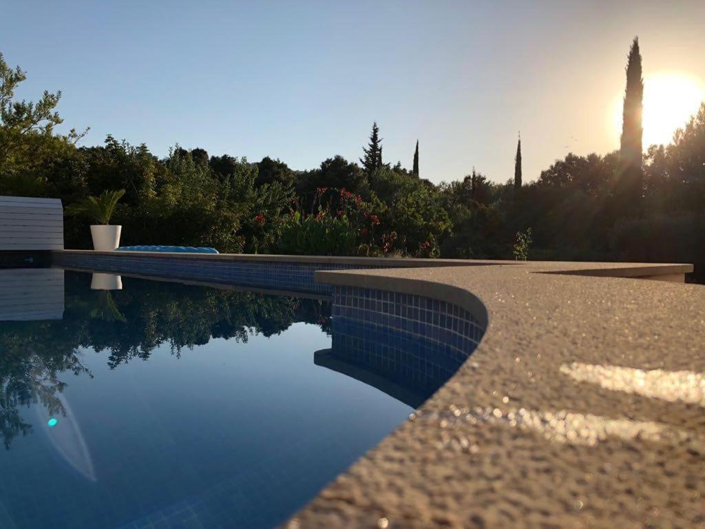 Villa Milagro - 3 Bedroom Finca Style Villa With Pool Near Golf Course/Beaches - Air Cond. Pollença Exterior foto