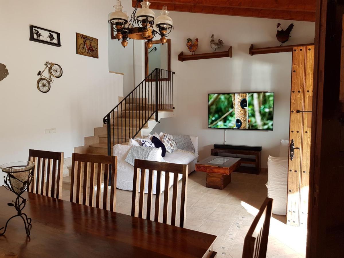 Villa Milagro - 3 Bedroom Finca Style Villa With Pool Near Golf Course/Beaches - Air Cond. Pollença Exterior foto