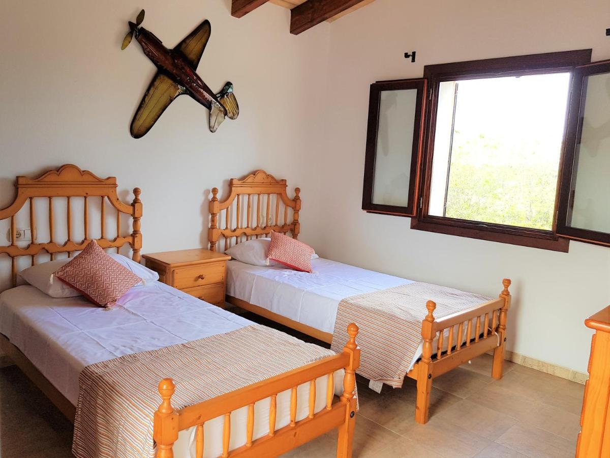 Villa Milagro - 3 Bedroom Finca Style Villa With Pool Near Golf Course/Beaches - Air Cond. Pollença Exterior foto
